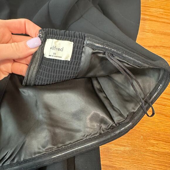 Aritzia Wilfred Endless Strapless Wide Leg Jumpsuit Smocked Crepe, Black - Picture 11 of 12